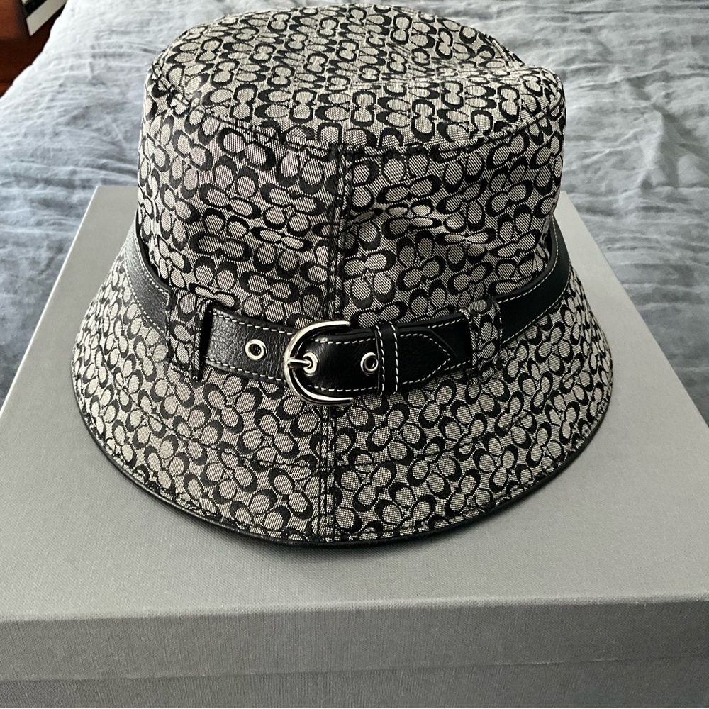 Coach Signature Jacquard Bucket Hat